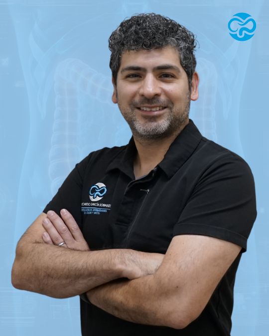 Dr. Ricardo García Sobarzo, coloproctólogo en Tijuana, especialista en colon y recto